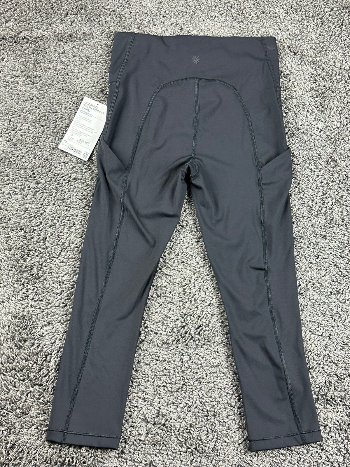 Athleta Ultimate Stash Pocket Capri Leggings Women XS Black High Rise NWT