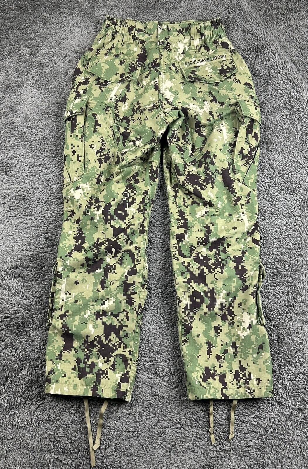 US Navy NWU Type III Camo Cargo Pants Men AOR2 Digital Green Sz Small Short