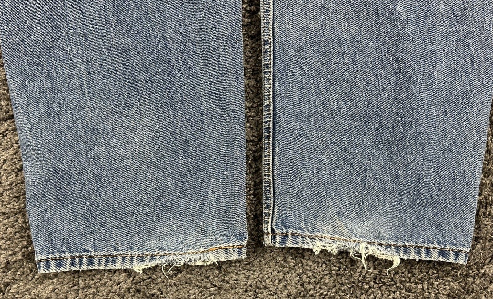 Levi's 550 Men's Relaxed Fit Tapered Leg Jeans Blue Denim 38x32(Fits 38x30)