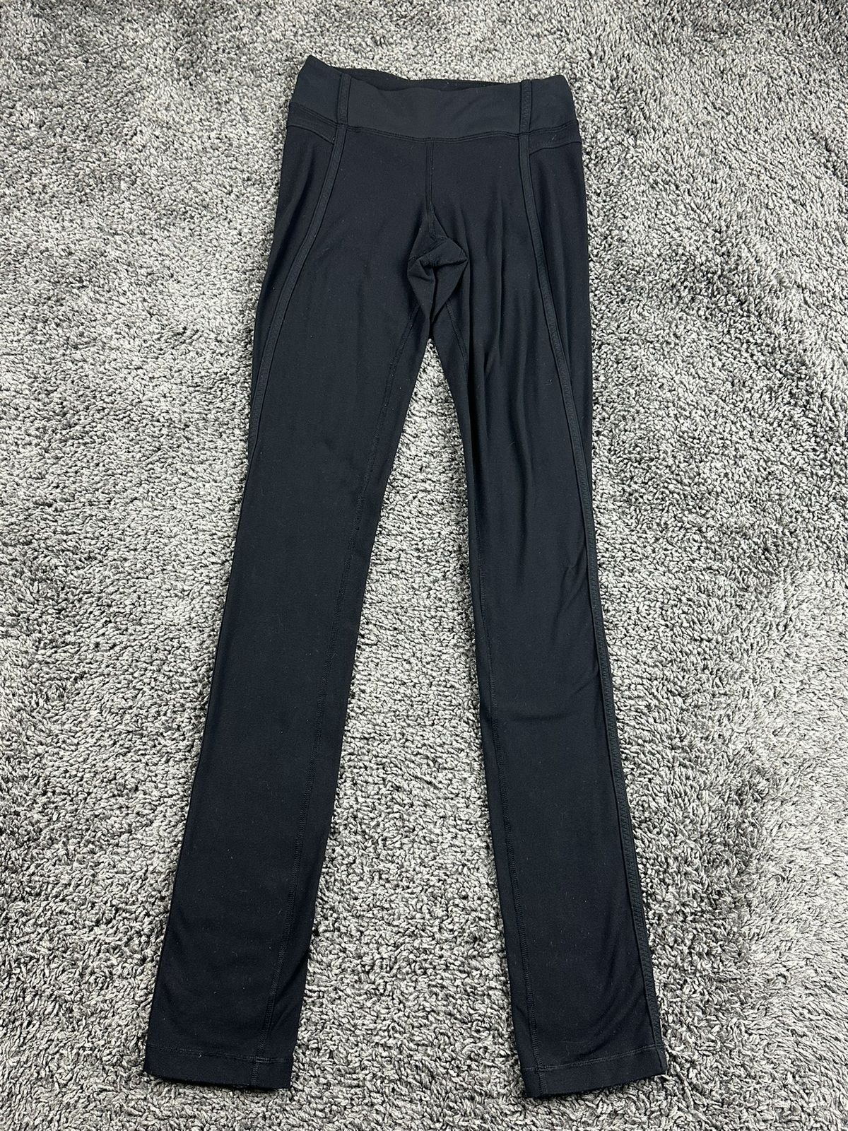 Lululemon Black Tall Leggings Athletic Yoga Pants 34 Inseam High Rise Size 2