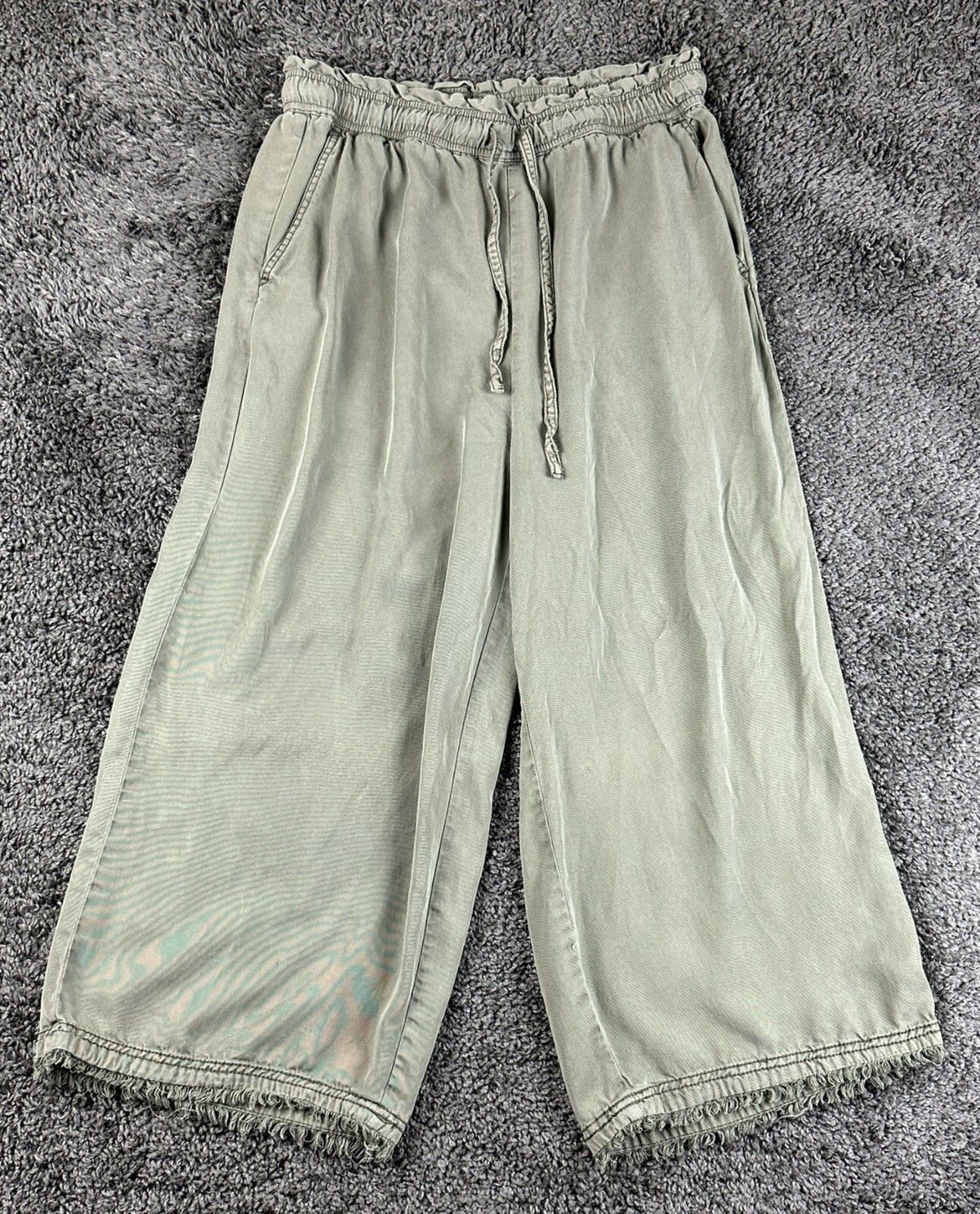 C&C California Pants Womens M Olive Green 100% Lyocell Wide Leg Crop Raw Hem