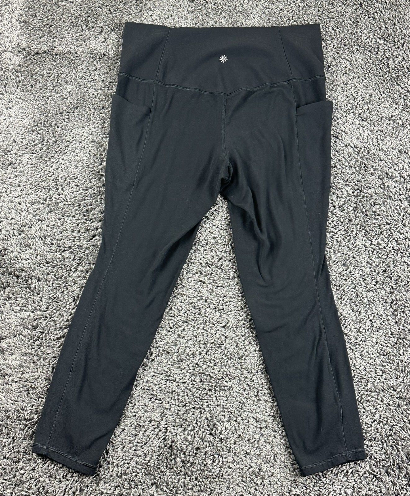 Athleta Salutation Stash 7/8 Women Black Pocket Leggings Sz L