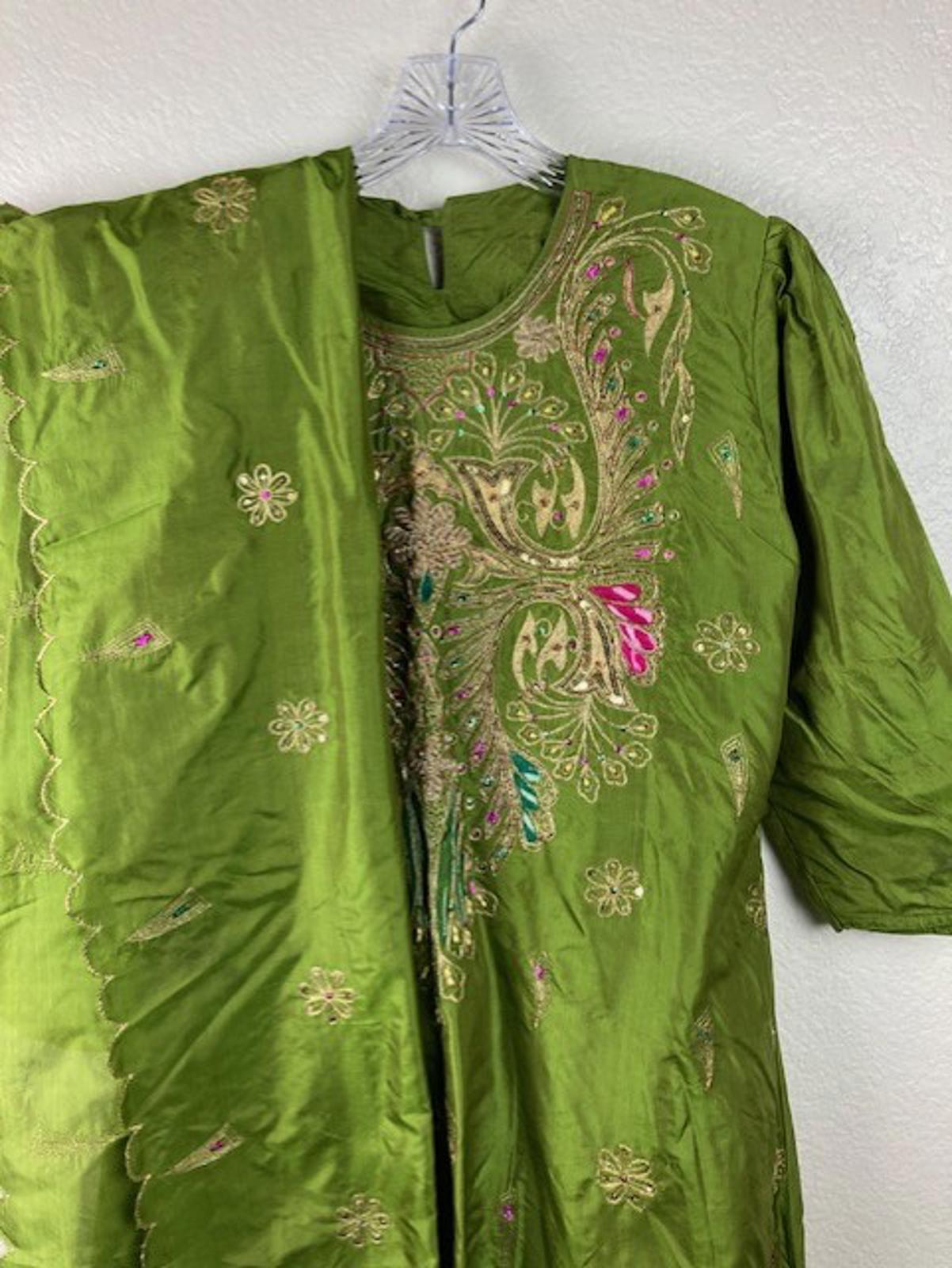 Women's Avocado Green 3pc Embroidered Lined Indian Kurta Pant Dupatta Set Sz L