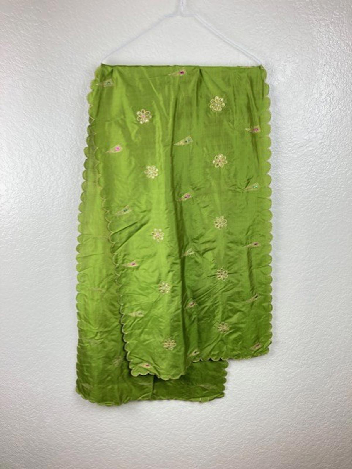 Women's Avocado Green 3pc Embroidered Lined Indian Kurta Pant Dupatta Set Sz L